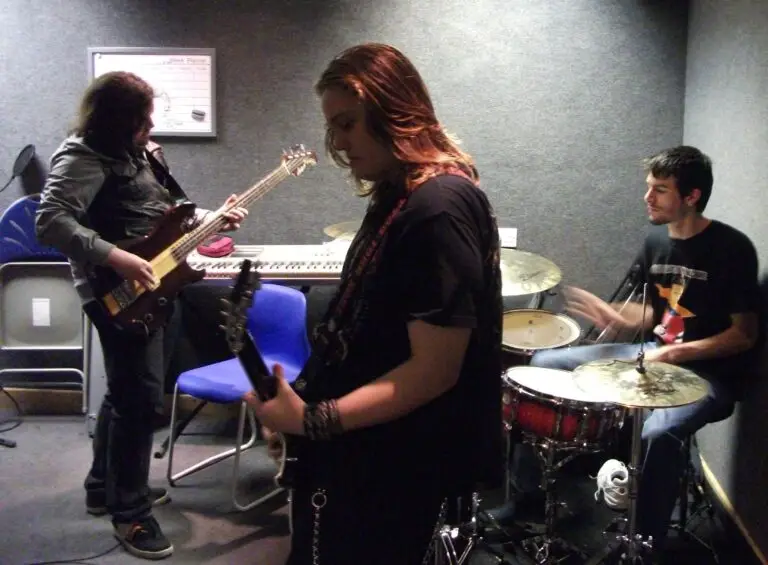 Ali, Matt & Reece - The Way It Ends